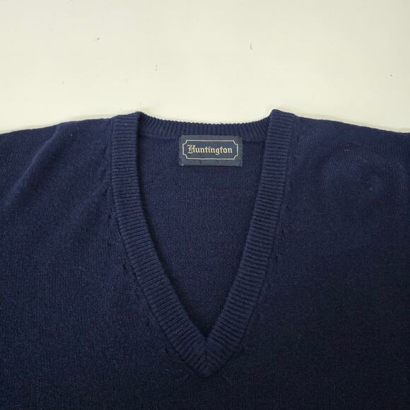 Huntington Lambswool Virgin 100% Wool V-Neck Sweater Men M Navy Knit Vintage - Picture 11 of 13